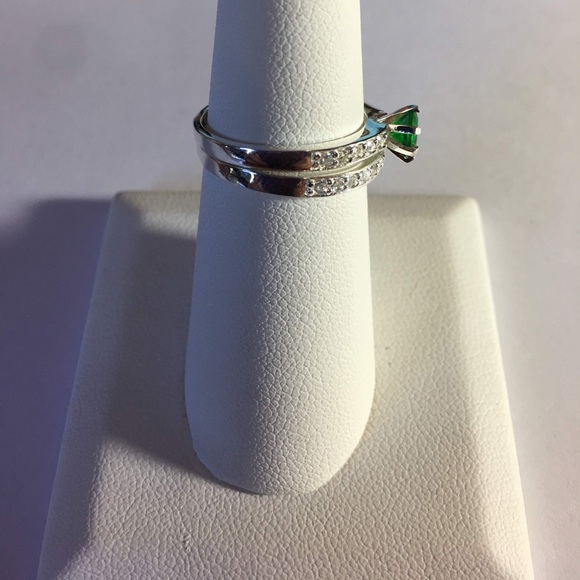 Sterling Silver Green/Clear CZ Stone Eternity Ring - Picture 5 of 5